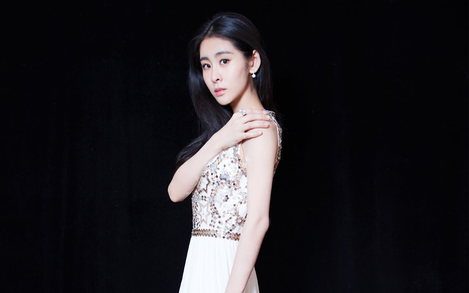 掩护换防节奏中是否容易出现防守漏洞,防守掩护配合有哪四种